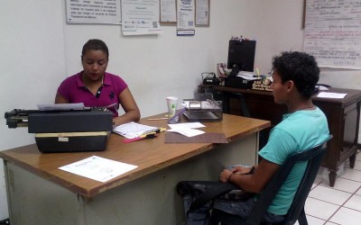 JÓVENES, SIN ESPACIOS PARA LABORAR