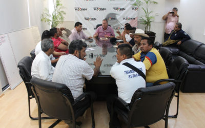 REUNIÓN DE AUTORIDADES ESTATALES Y MUNICIPALES CON TAXISTAS