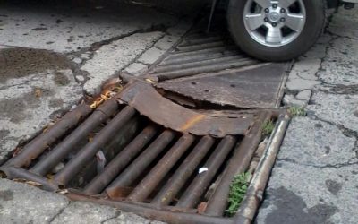 CUIDADO CON LA ALCANTARILLA ROTA EN LERDO Y OCAMPO