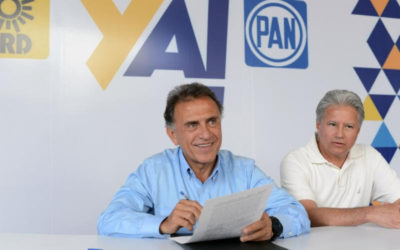 Firma Miguel Ángel Yunes Linares ante notario público sus 10 compromisos para mejorar la salud de los veracruzanos