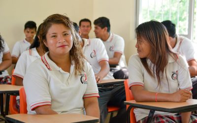 Inauguran un aula en Juana Moza
