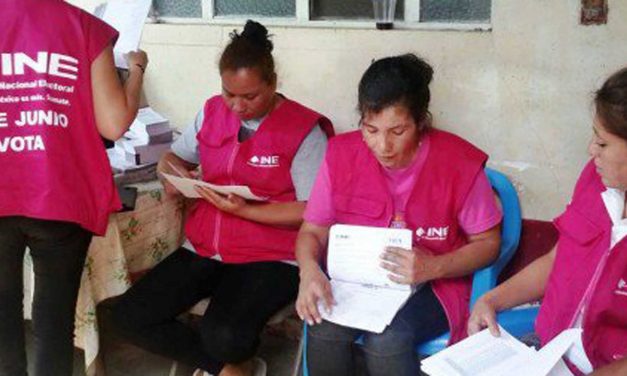 Continúa capacitación de funcionarios de casilla