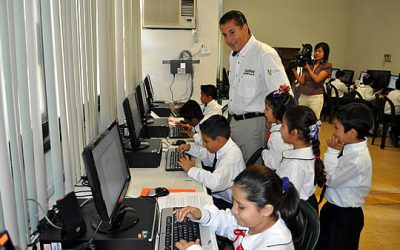 Inaugura ASR un nuevo domo escolar y entrega 10 computadoras conectadas a internet del programa UNETE