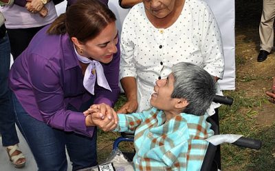 Entrega gobierno y DIF de Tuxpan apoyos invernales