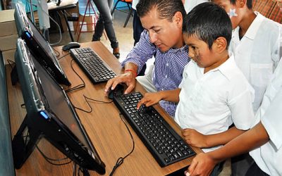 Computadoras, pisos de cemento y techos para la comunidad de Chijolar en Tuxpan