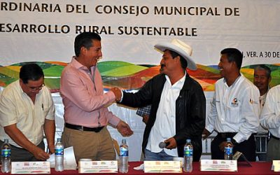 Juntos gobierno y productores haremos que el campo tuxpeño crezca: ASR