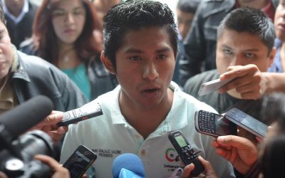 EXIGEN JÓVENES ESTUDIANTES Y NORMALISTAS PAGO DE BECAS