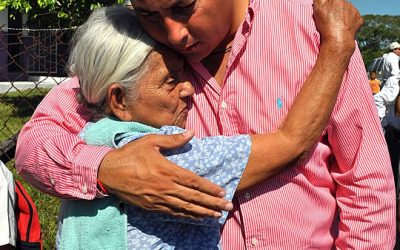 Atiende Gobierno Municipal de Tuxpan necesidades de la Comunidad de Laja de Colomán
