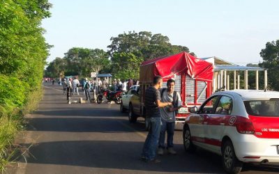 Campesinos Bloquean la Tuxpan-Tamiahua