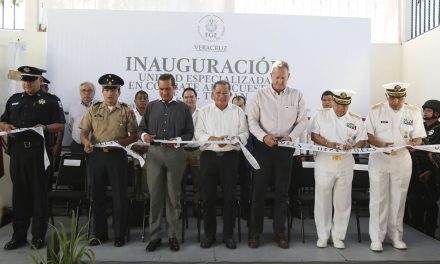 Inaugura Gobernador Unidad Regional de Combate al Secuestro, en Tuxpan