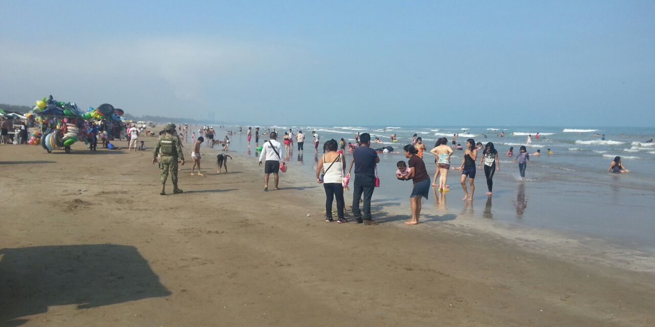Turistas exigen servicios basicos en playas de Tuxpan