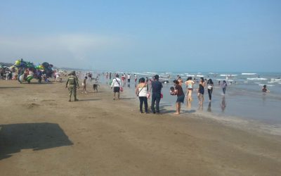 Turistas exigen servicios basicos en playas de Tuxpan