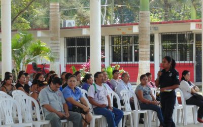 Llevan talleres de prevención del delito a escuelas del municipio
