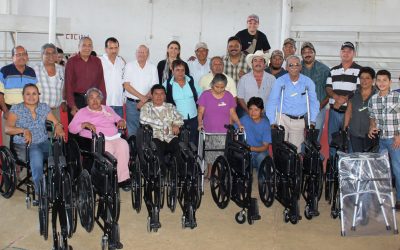 DIF y Gallicultores de Tuxpan entregan más aparatos funcionales