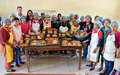 AVANZA SATISFACTORIAMENTE EL CURSO DE PANADERÍA: PRIANTI MACÍAS