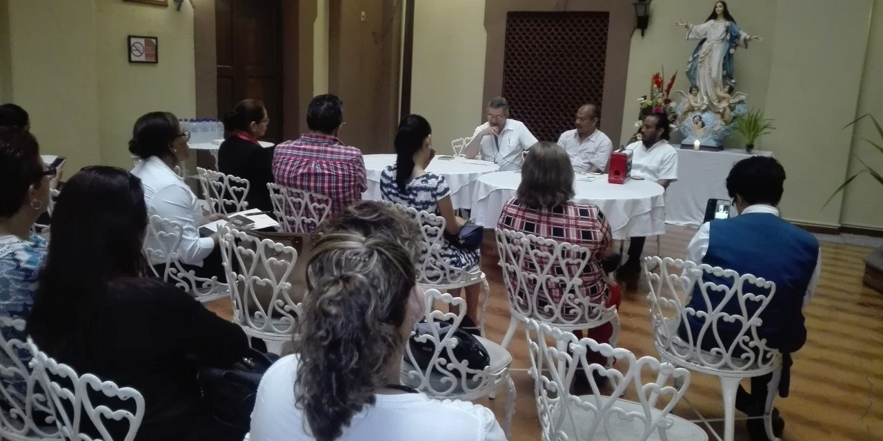 Obispo de Tuxpan  y Autoridades sostienen reunion