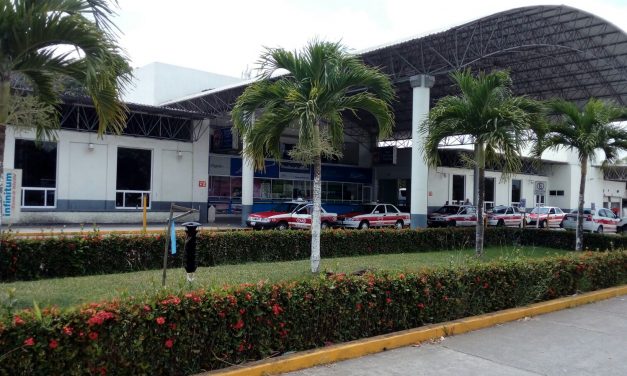 Saturada Central Camionera por temporada vacacional