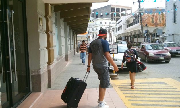 Turistas se retiran  satisfechos