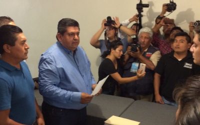Se registra ante el OPLE Toño Mancha