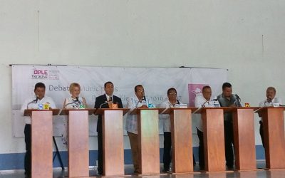 Debaten candidatos por la presidencia de Tuxpan