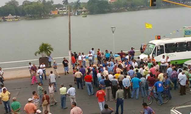 Taxistas tuxpeños se rebelan