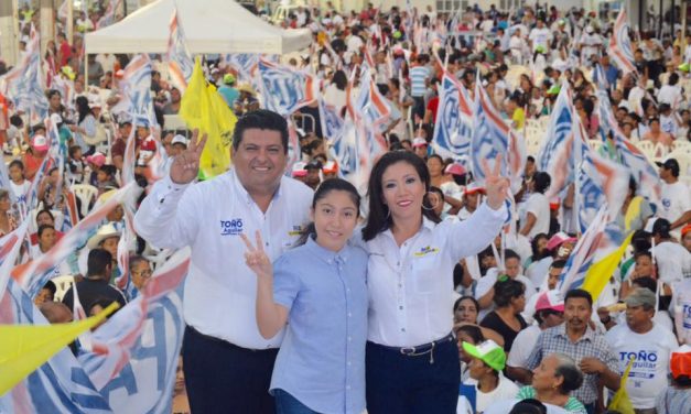 Alcalde electo niega haber rebasado tope de gastos