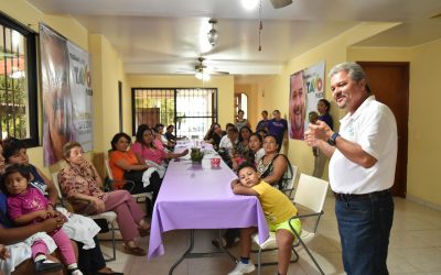 Se reúne Tavo Greer con el grupo de “Mujeres Por Tavo” y realiza recorrido en la Unidad Habitacional CTM para hablar de las futuras obras para Tuxpan.