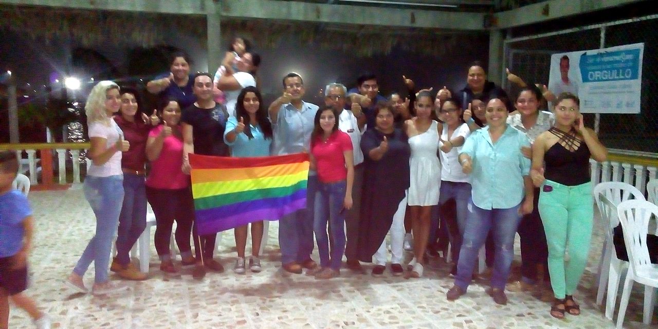 ESTEBAN SALAS JUÁREZ, RECIBE PETICIONES DE LA COMUNIDAD LGBT
