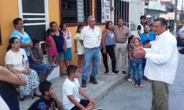 Alumbrado público para todo Tuxpan: Everardo Gustin