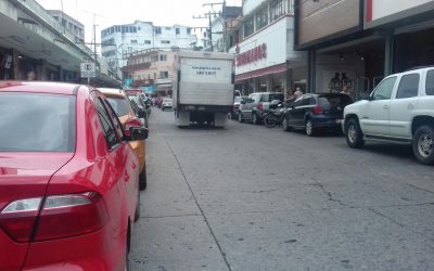 Tránsito pone a prueba espacios para estacionamiento