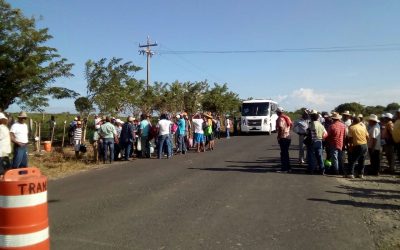 Pescadores llevan a cabo manifestación en contra de  AVIGRUPO