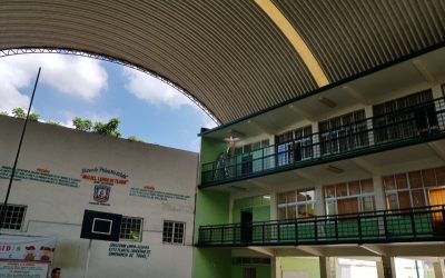 Padres de Familia temerosos de que escuela pueda colapsarse