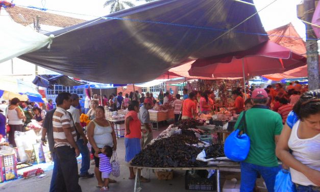 Inican preparativos de la Tradicional  Plaza de Todos Santos