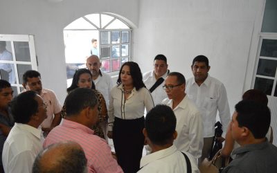 Citlali Medellín realiza acercamiento con trabajadores municipales