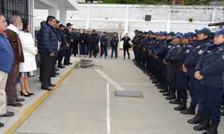 Toño Aguilar pide más compromiso a elementos policiacos