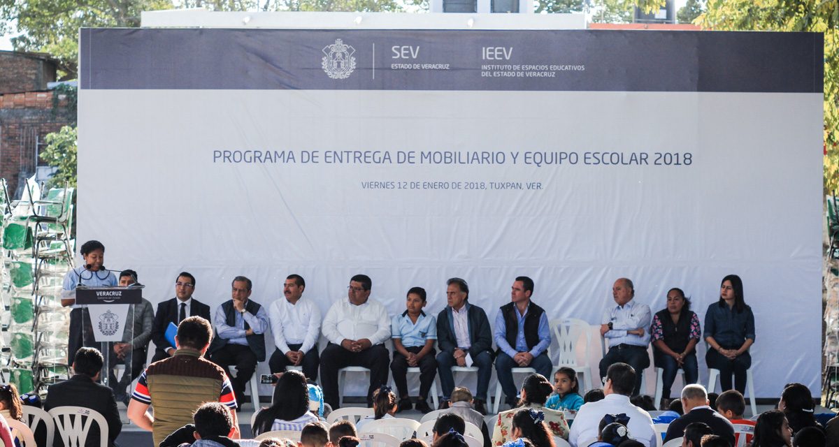 La base de Veracruz, debe ser la educación: Miguel Ángel Yunes Linares