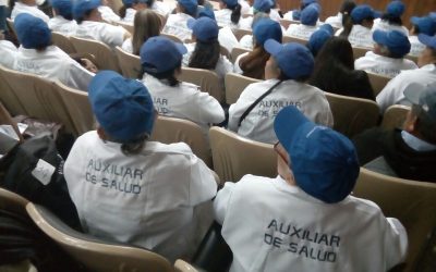 Entregan estimulo económico e implementos a Auxiliares de Salud