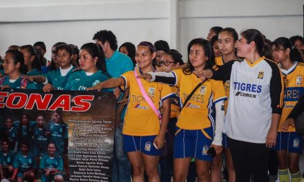 Inauguración de torneos múltiples: Toño Aguilar
