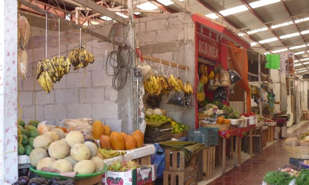 Carencia de alumbrado continua afectando a locatarios del Mercado «Héroes del 47»