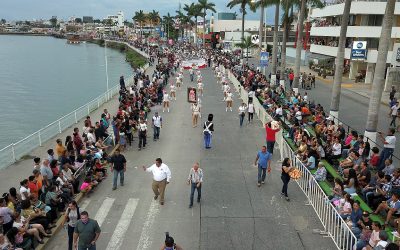 Impresionante primer desfile de carnaval