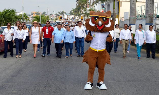 Alcalde da bienvenida a normalistas