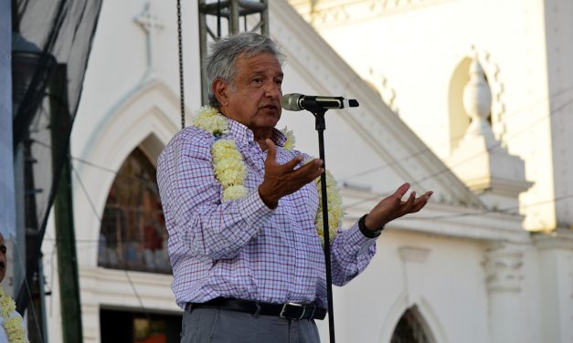 Jesús Reyes Heróles se volvería a morir de ver a los otros candidatos; AMLO