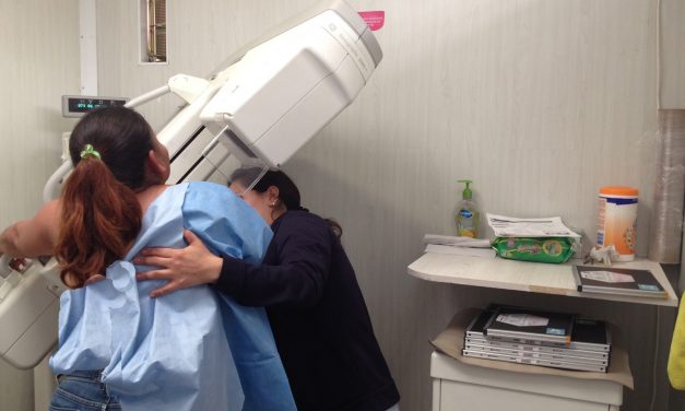 Exhortan a mujeres a aprovechar campaña de mastografías gratuitas