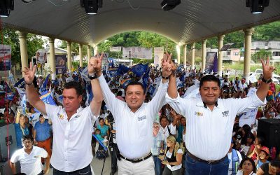 Respaldan familias triunfo de Clemente Campos