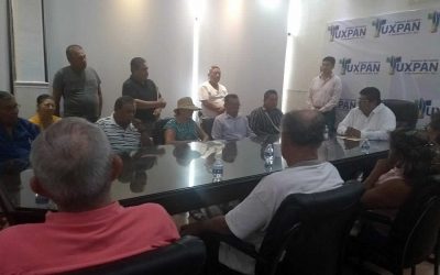 Ayer Toño Aguilar explicó el paro de obras.