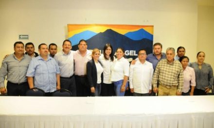 Se suman 10 alcaldes de MORENA, PRI y Partido Verde al proyecto de Miguel Ángel Yunes Márquez