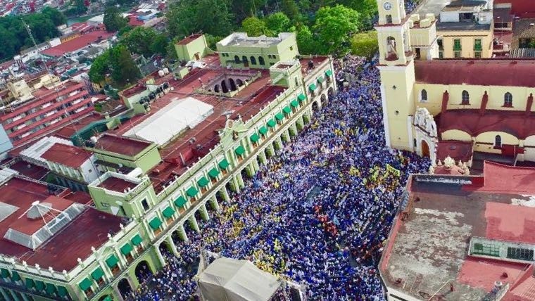 30 mil personas abarrotan Xalapa con Miguel Ángel Yunes Márquez