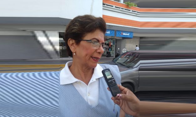 Vicentinas ayudan a migrantes