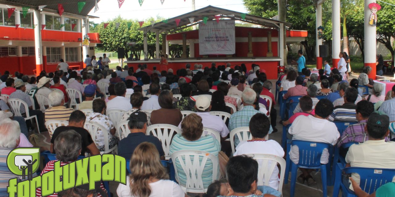 DIF Municipal Hace Magna Entrega de Tarjetas de INAPAM