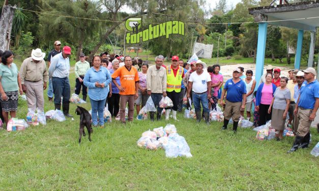 Llevan ayuda a la comunidad Tumilco, que estaba incomunicada